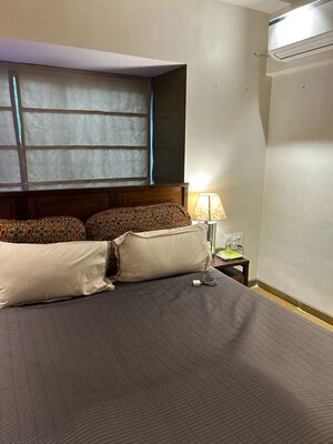 Bedroom in 4 BHK Apartment at Mittal Park, Juhu – for Sale