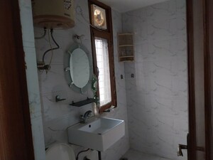 Bathroom in 6 BHK Builder Floor at Lajpat Nagar I – for Sale