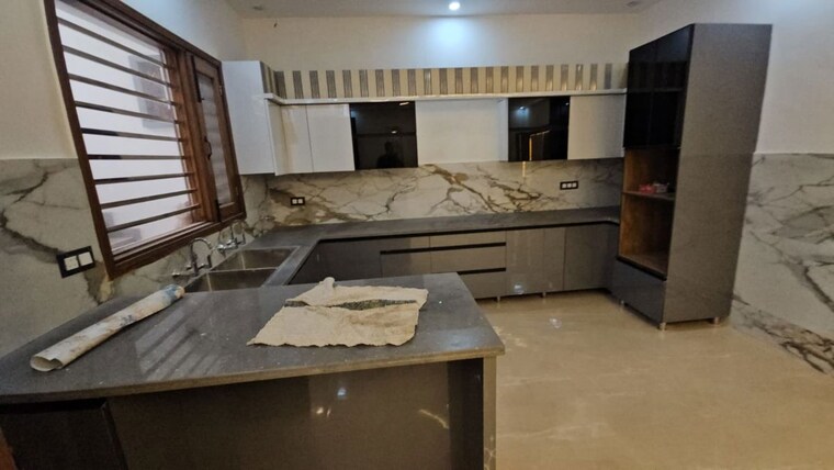 Kitchen, preet colony 3 Bedroom 2000 Sq.Ft. Apartment In Preet Colony Zirakpur 10361588