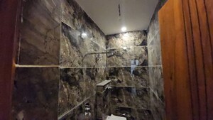 Furnished Amenities in 3 BHK Apartment at Preet Colony – for Rent