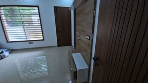Furnished Amenities in 3 BHK Apartment at Preet Colony – for Rent