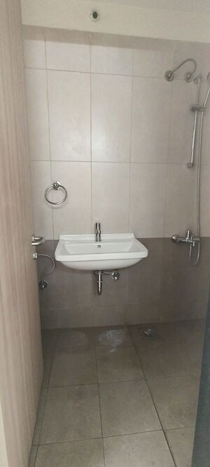 Bathroom in 2.5 BHK Apartment at Nanded Kalashree, State Bank Nagar – for Rent