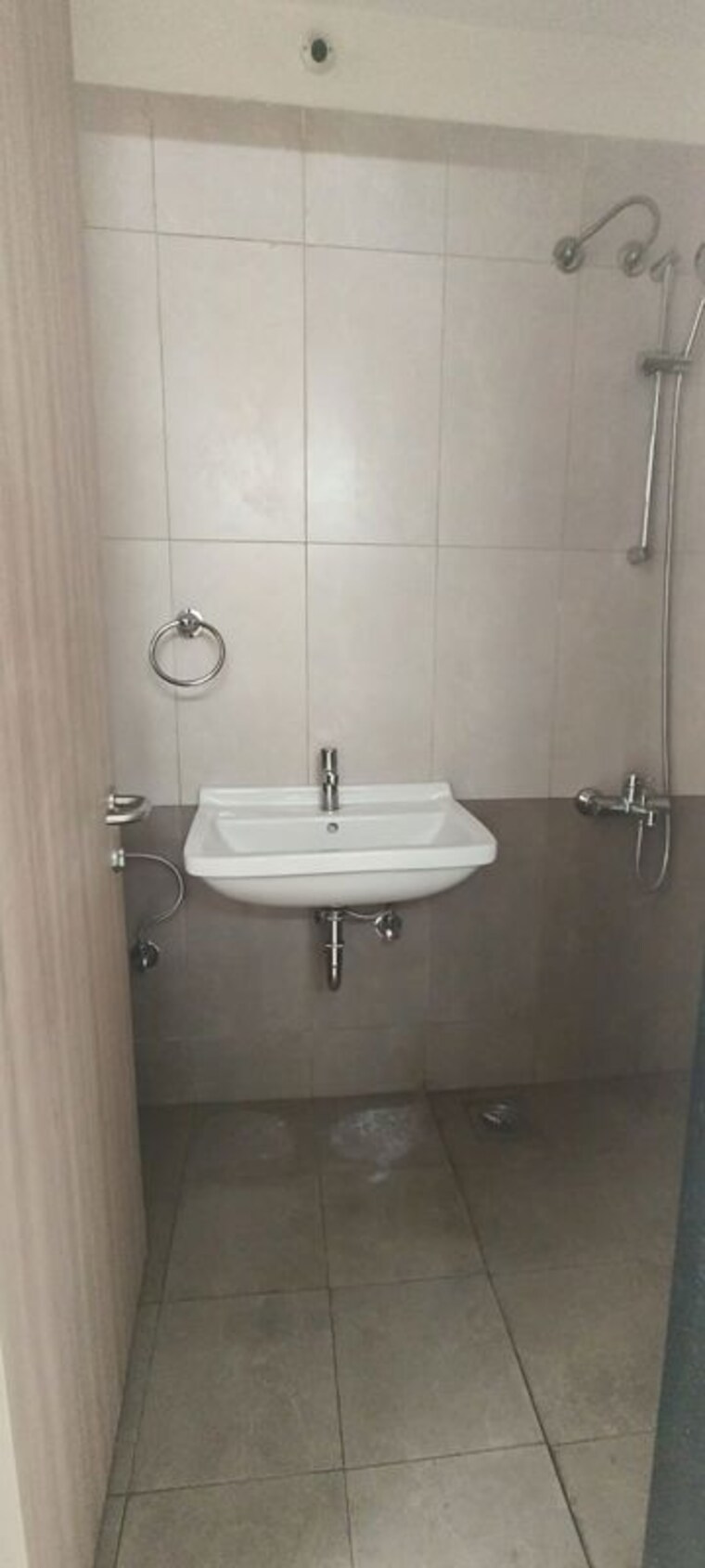 Bathroom, nanded-kalashree 2.5 Bedroom 973 Sq.Ft. Apartment In State Bank Nagar Pune 10361595