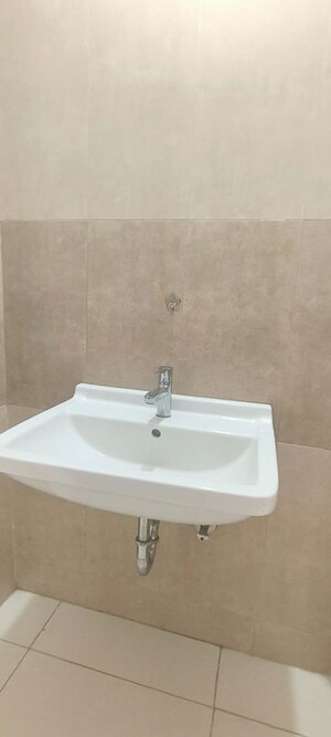 Bathroom in 2.5 BHK Apartment at Nanded Kalashree, State Bank Nagar – for Rent