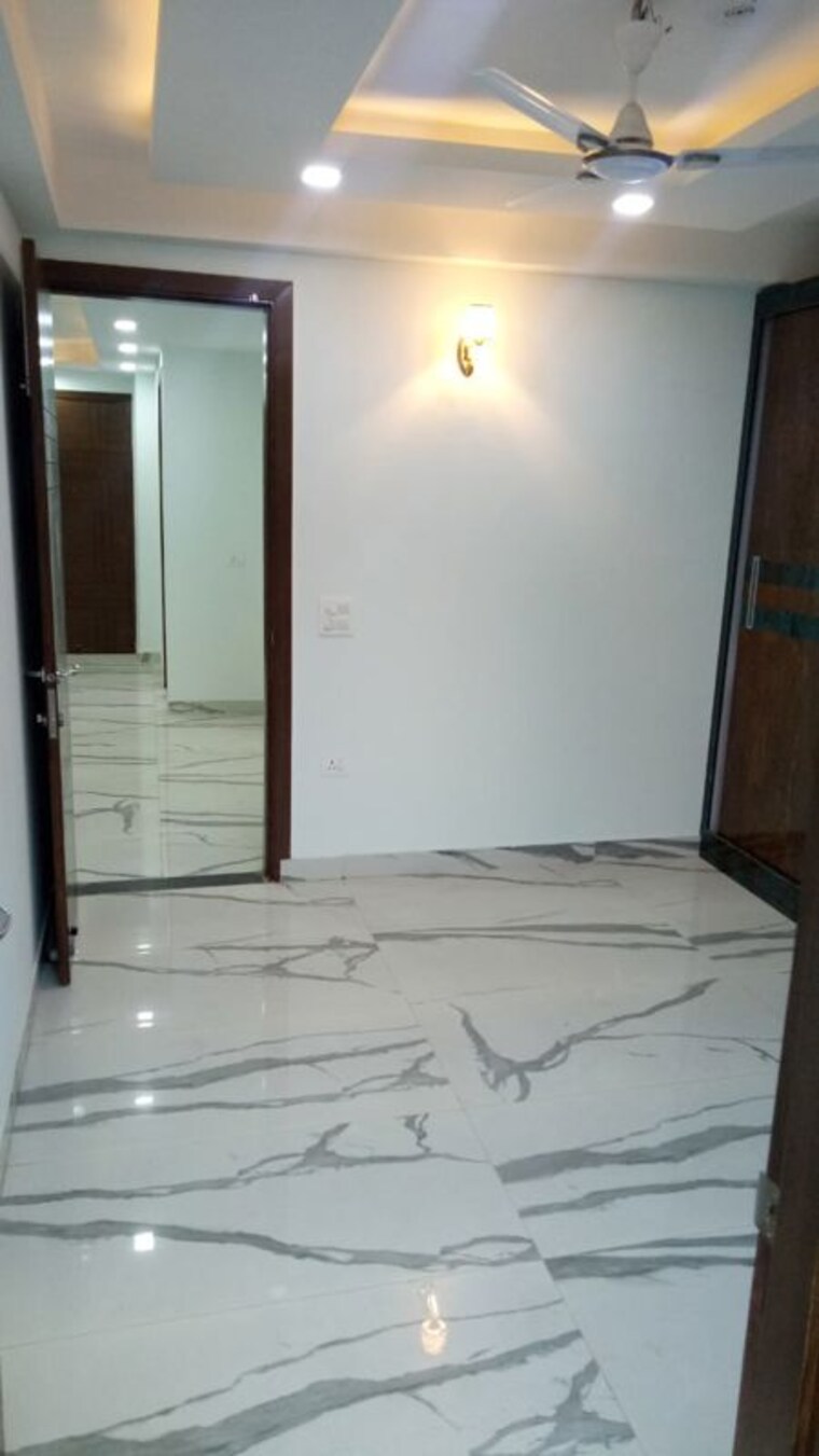 Room, khirki extension 3 Bedroom 1010 Sq.Ft. Builder Floor In Khirki Extension Delhi 10102091