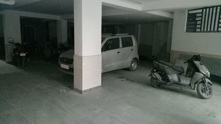  Parking, khirki extension 3 Bedroom 1010 Sq.Ft. Builder Floor In Khirki Extension Delhi 10102091