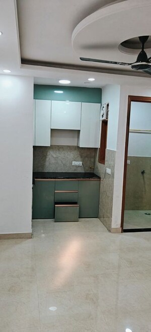 Kitchen in 1 BHK Builder Floor at Sheikh Sarai – for Sale