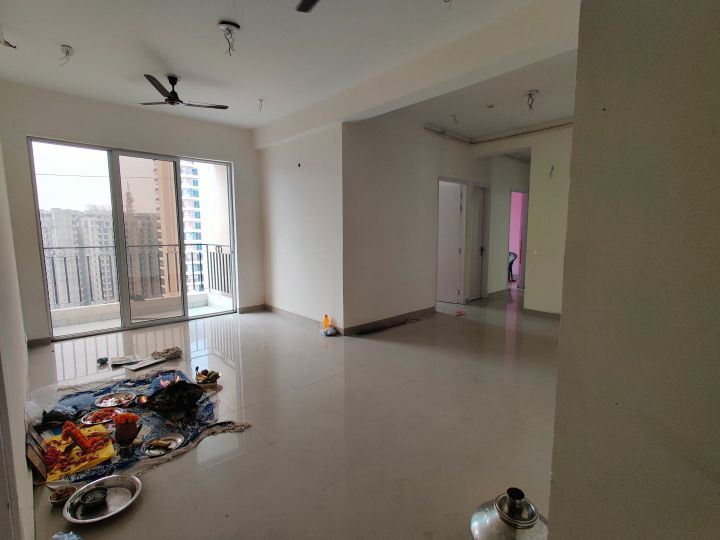 4 BHK + Servant Room 2480 Sq.Ft. Apartment in Nirala Aspire