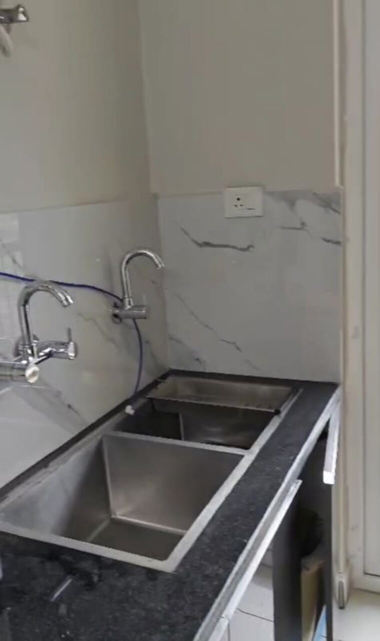 Bathroom, sbp-gateway-of-dreams 2 Bedroom 1150 Sq.Ft. Apartment In Dhakoli Zirakpur 10361606