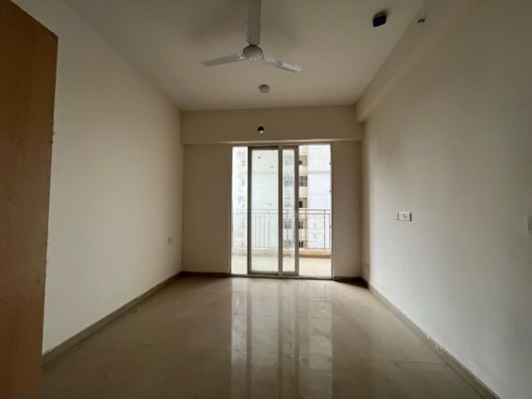 Room, tech zone 4 greater noida 2 Bedroom 880 Sq.Ft. Apartment In Tech Zone 4 Greater Noida Greater Noida 9518812