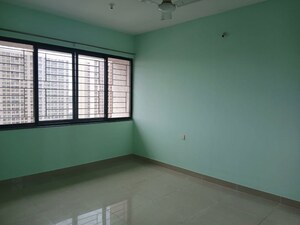 Room in 2.5 BHK Apartment at Nanded Lalit, Sinhagad Road – for Rent