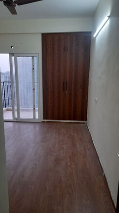 2 BHK Apartment For Rent in Amrapali Enchante