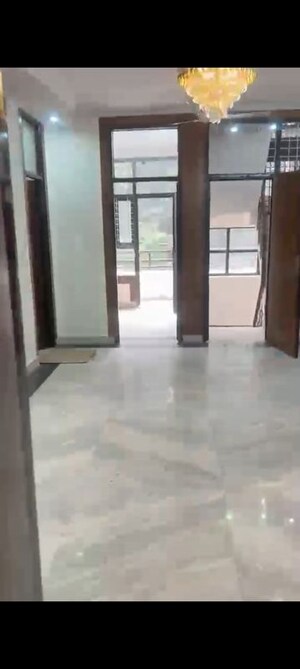 Room in 2 BHK Builder Floor at Niti Khand ii – for Sale