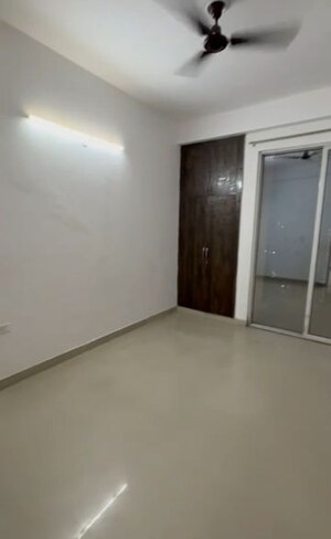 Room in 4 BHK Apartment at Nirala Aspire, Sector 16 Greater Noida – for Rent