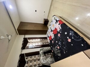Furnished Amenities in 3 BHK Builder Floor at Naraina – for Rent
