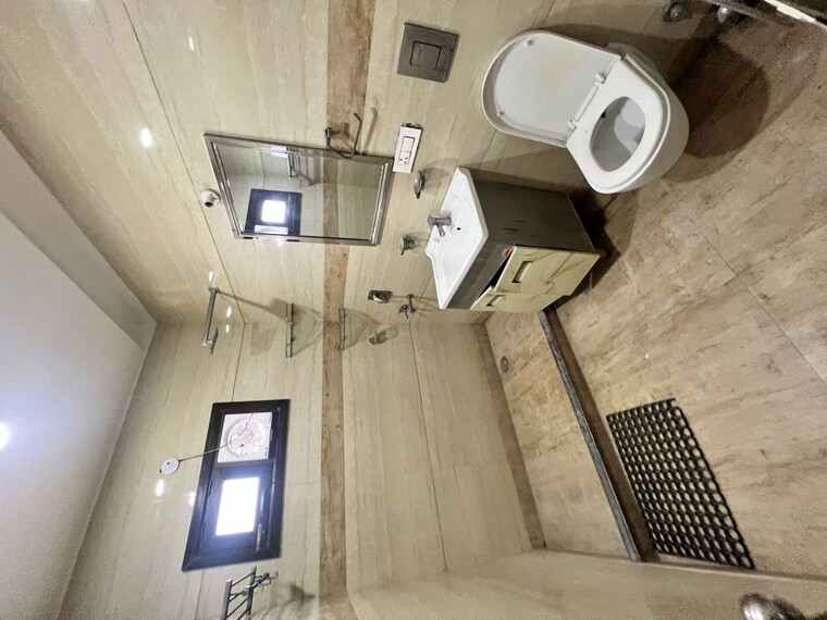Bathroom, naraina 3 Bedroom 1800 Sq.Ft. Builder Floor In Naraina Delhi 10361639
