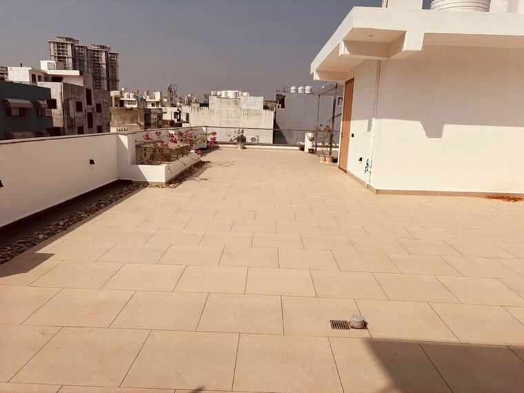 Exterior View, emaar-emerald-floors 3 Bedroom 263 Sq.Yd. Builder Floor In Sector 65 Gurgaon 10361663