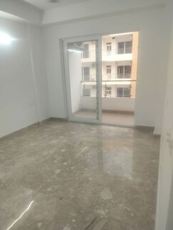 4 BHK + Servant Room Apartment For Sale in SS Linden
