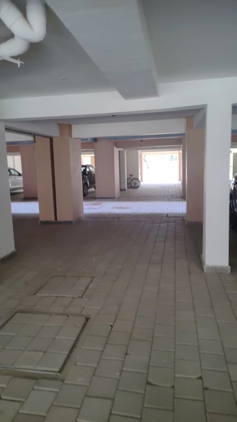  Parking, sav-gulnaar-meadows 3 Bedroom 1800 Sq.Ft. Apartment In Ambala Highway Zirakpur 10361700