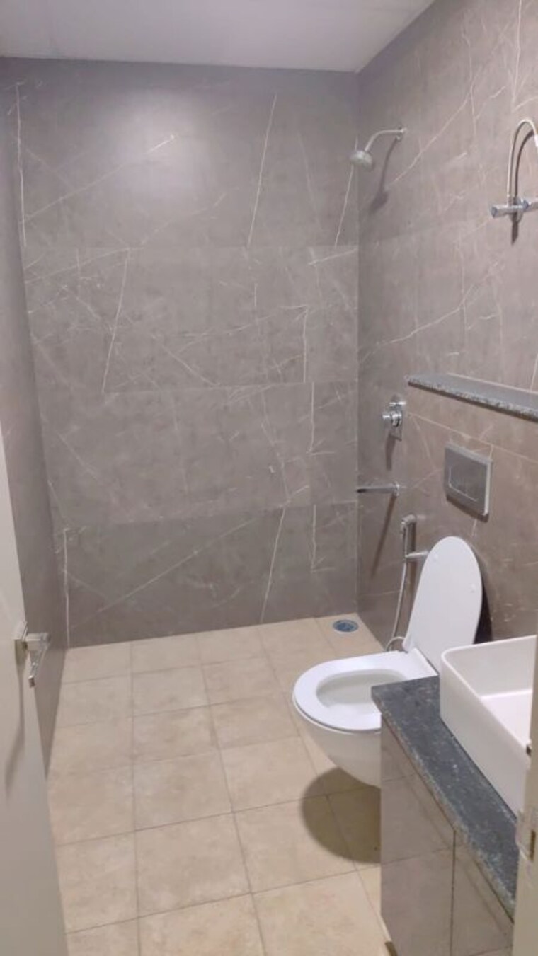 Bathroom, sav-gulnaar-meadows 3 Bedroom 1800 Sq.Ft. Apartment In Ambala Highway Zirakpur 10361700