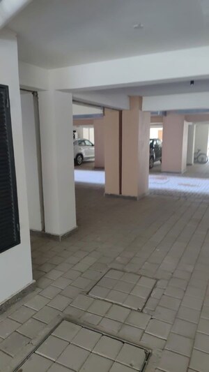 Room in 3 BHK Apartment at SAV Gulnaar Meadows, Ambala Highway – for Rent