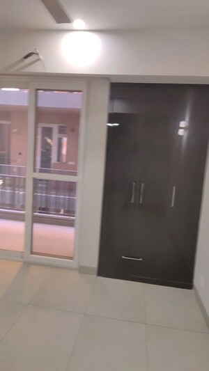 Room in 3 BHK Apartment at SAV Gulnaar Meadows, Ambala Highway – for Rent