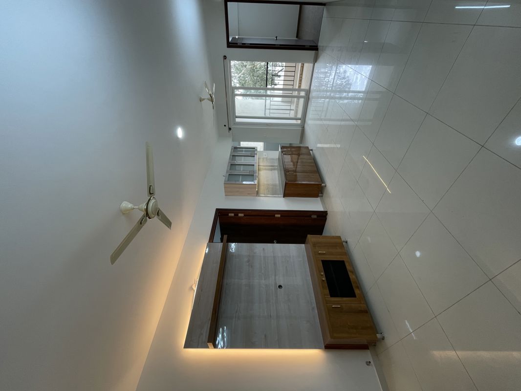 3 BHK 1600 Sq.Ft. Apartment in SBR Keerthi