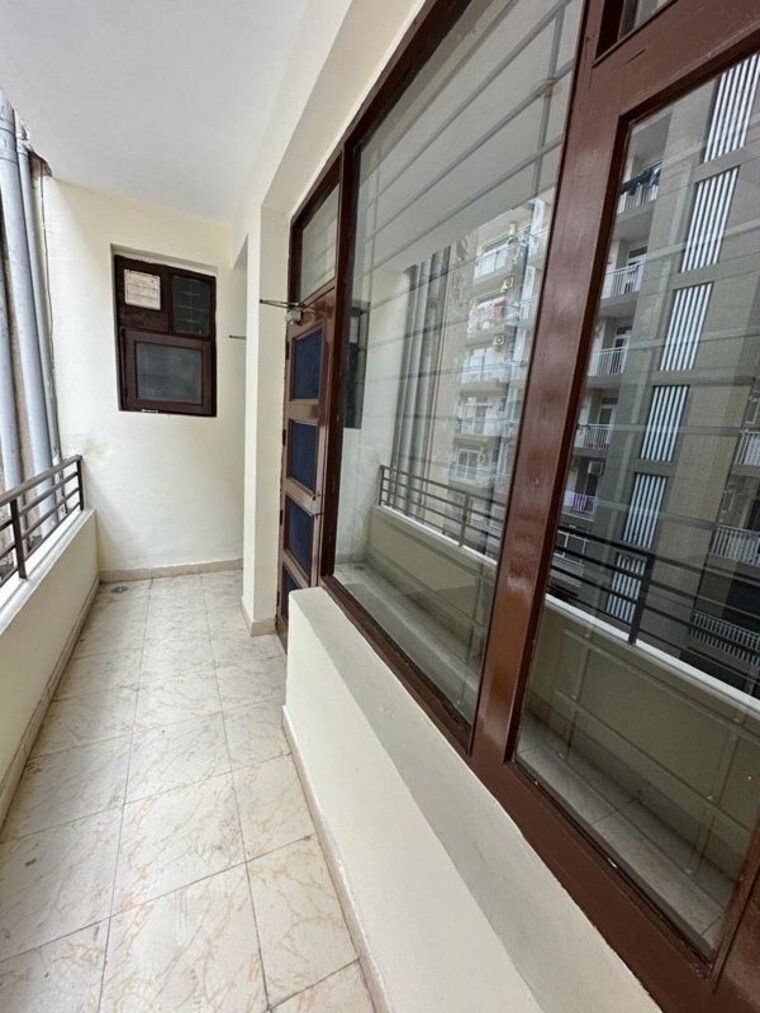 Balcony, maxxus-elanza 3 Bedroom 1550 Sq.Ft. Apartment In International Airport Road Zirakpur 8764927