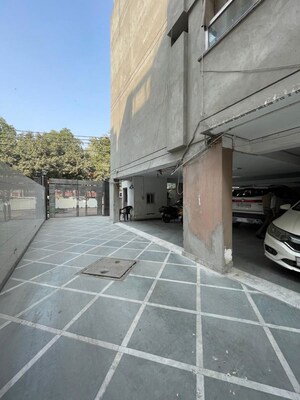 Parking in 4 BHK Builder Floor at Malka Ganj – for Sale