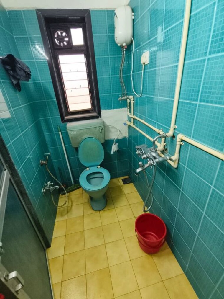 Bathroom, landmark-apartment-santacruz 3 Bedroom 850 Sq.Ft. Apartment In Vakola Mumbai 10361825