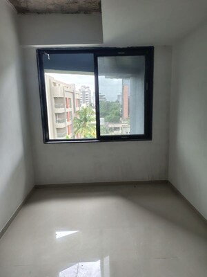Room in 2 BHK Apartment at Kamgar Putala Vasahat – for Sale
