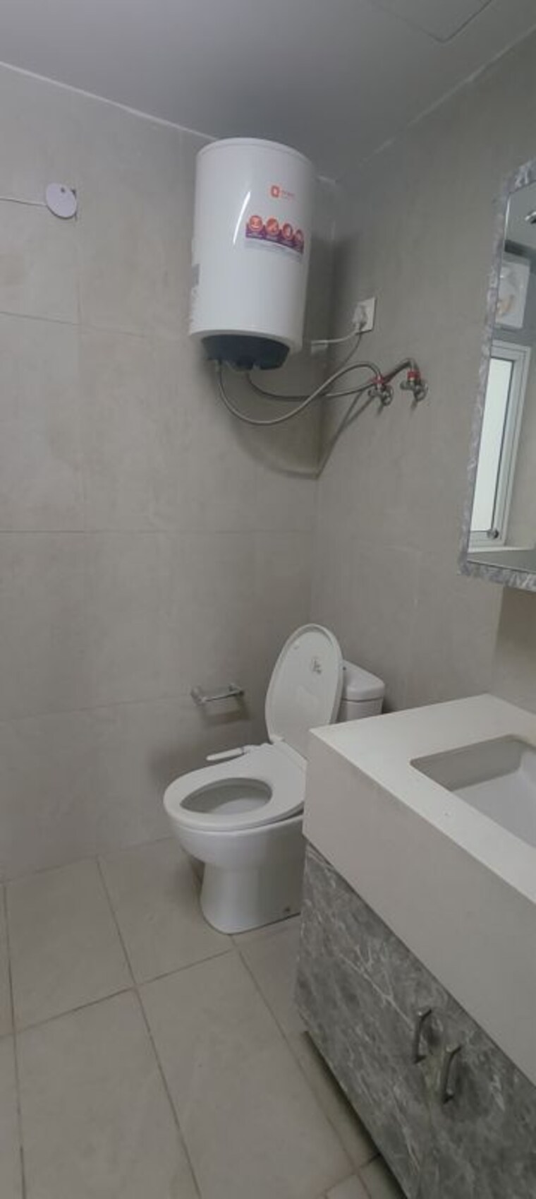 Bathroom, ireo-the-corridors 3.5 Bedroom 1927 Sq.Ft. Apartment In Sector 67a Gurgaon 10361869