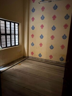 Bedroom in 2 BHK Apartment at Beliaghata – for Rent