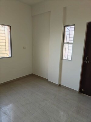 Room in 2 BHK Apartment at Phoolbagan – for Rent