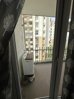 3 BHK + Basement Apartment For Rent in Smart World Gems
