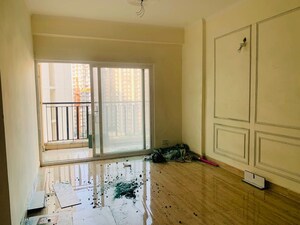 Room in 3 BHK Apartment at Amrapali Leisure Park, Amrapali Leisure Valley – for Rent