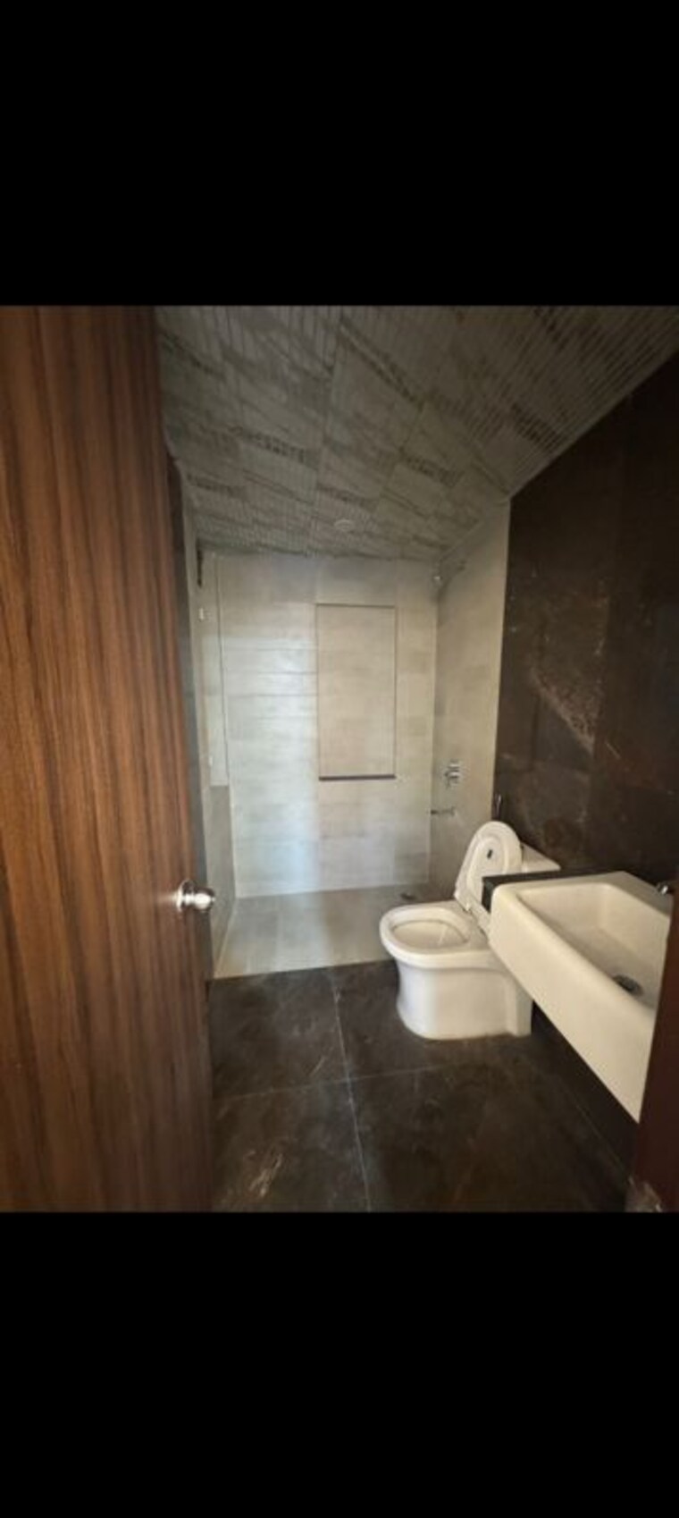 Bathroom, indiabulls-one-indiabulls 3 Bedroom 1140 Sq.Ft. Apartment In Pokhran Road No Two Thane 10361943