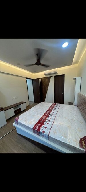 Bedroom in 3 BHK Apartment at Indiabulls One Indiabulls, Pokhran Road No Two – for Rent