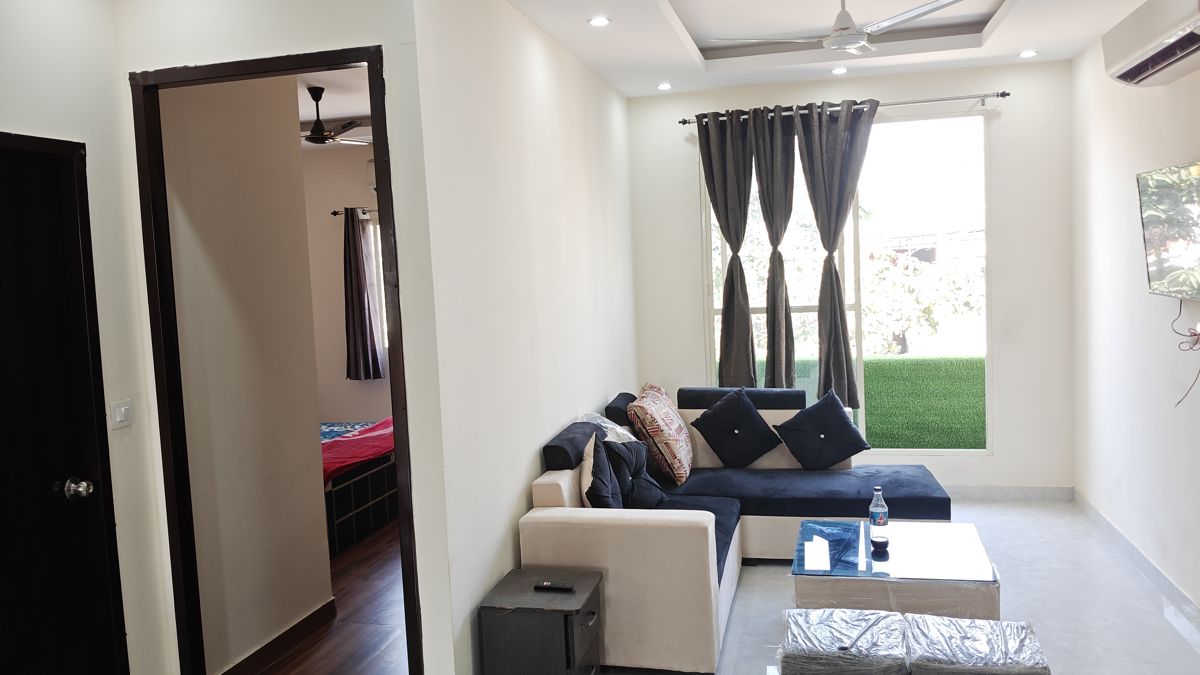 3.5 BHK + Store Room 2000 Sq.Ft. Builder Floor in Ardee City