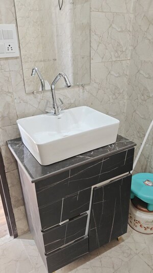 Bathroom in 3.5 BHK Builder Floor at Ardee City, Sector 52 – for Rent