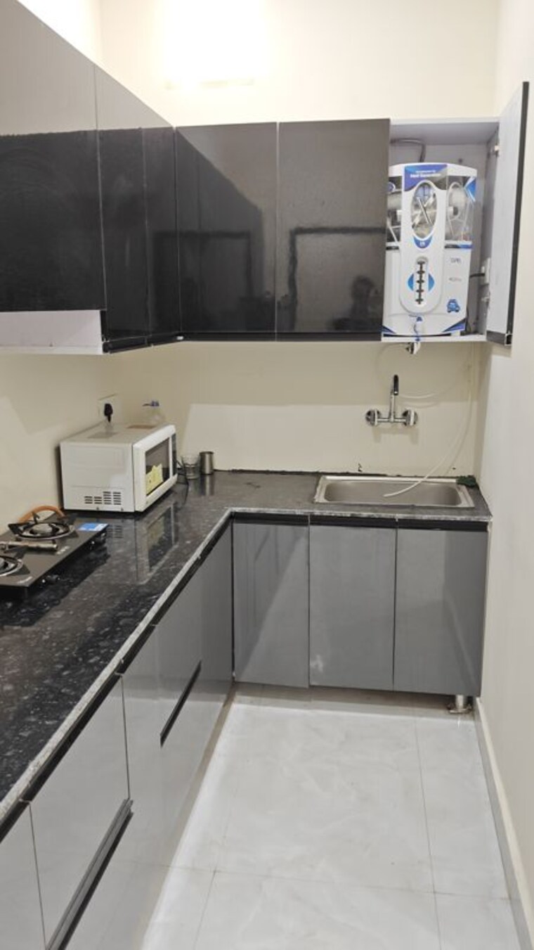 Kitchen, ardee-city 3.5 Bedroom 2000 Sq.Ft. Builder Floor In Sector 52 Gurgaon 10361936