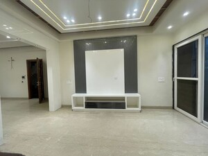 Room in 4 BHK Builder Floor at Roop Nagar – for Sale