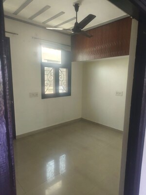 1.5 BHK Builder Floor For Rent in Sector 9a