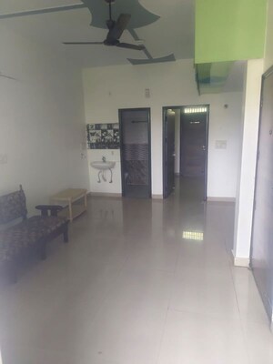 Living Room in 1.5 BHK Builder Floor at Sector 9a – for Rent