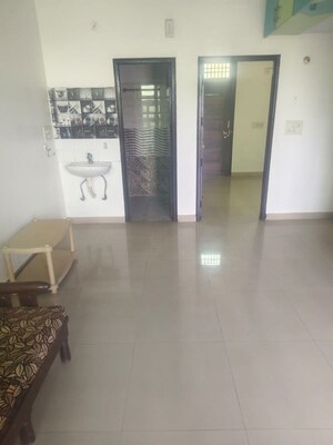 Living Room in 1.5 BHK Builder Floor at Sector 9a – for Rent