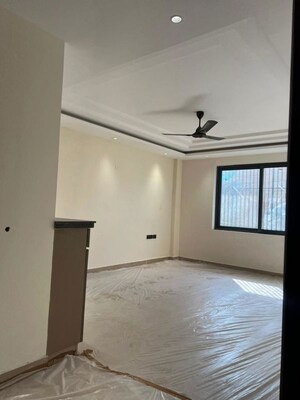 Room in 4 BHK Builder Floor at Roop Nagar – for Sale