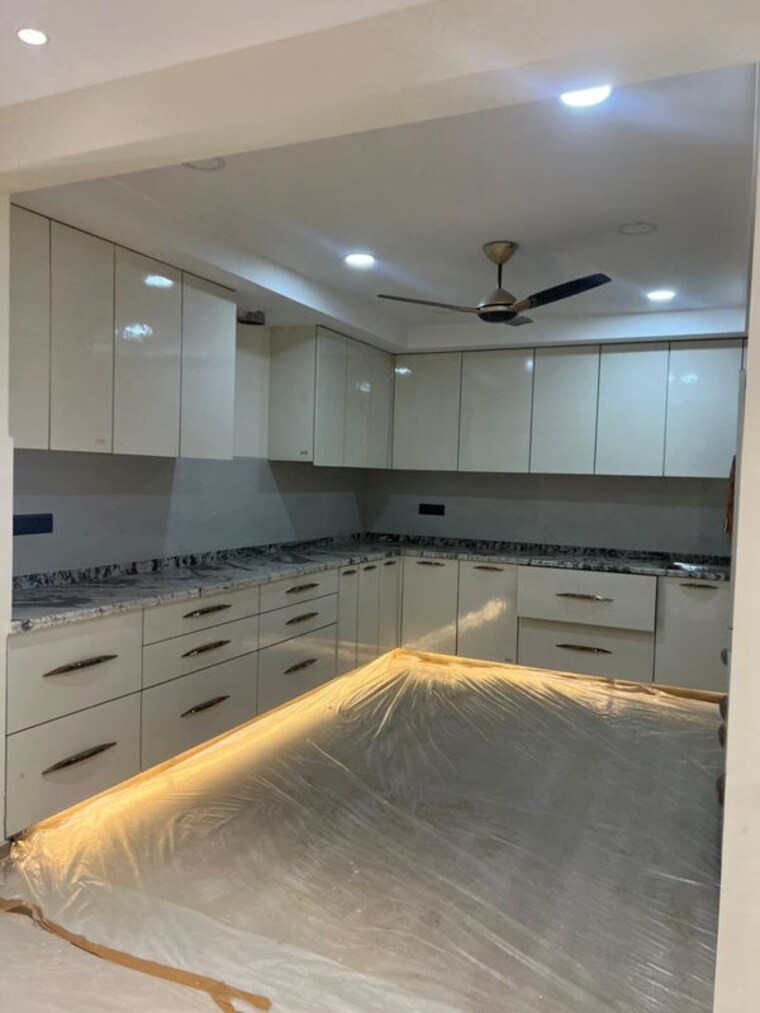 Kitchen, roop nagar 4 Bedroom 290 Sq.Ft. Builder Floor In Roop Nagar Delhi 10361963
