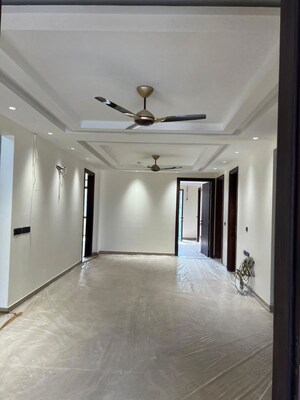 Room in 4 BHK Builder Floor at Roop Nagar – for Sale