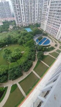 3 BHK Apartment For Sale in DLF The Skycourt
