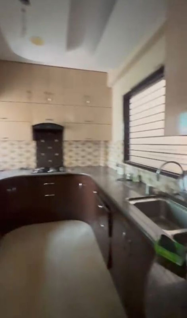 Kitchen, sector 9a 3 Bedroom 2550 Sq.Ft. Builder Floor In Sector 9a Gurgaon 10355858